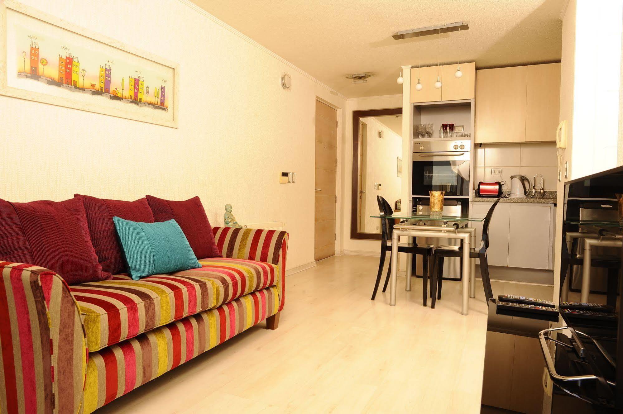 Chilean Suites And Apartment Santiago Exterior photo
